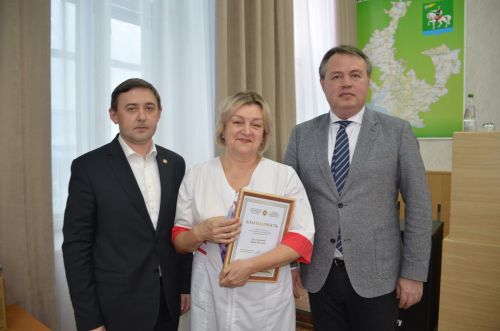 Медицинские работники Агрызского района отмечены за вклад в развитие здравоохранения