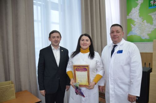 Медицинские работники Агрызского района отмечены за вклад в развитие здравоохранения
