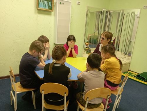 В приюте «Ласка» проводится курс занятия по развитию эмоционального интеллекта