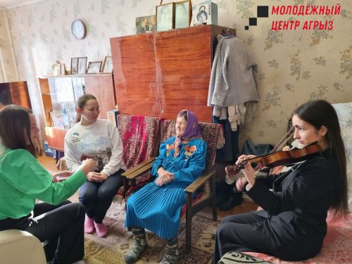 В Агрызе ветерану тыла вручили юбилейную медаль «80 лет Победы в Великой Отечественной войне»