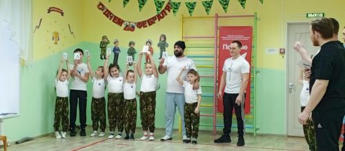 В детском саду №5 состоялись веселые старты «Вместе с папами – мы сила!»