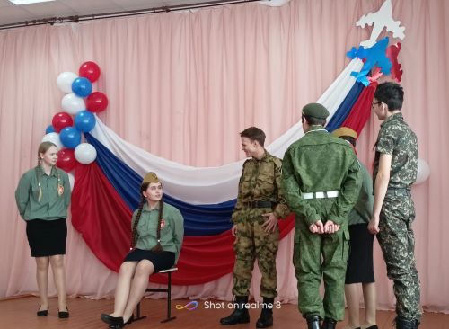 Кичкетаң мәктәбендә Ватанны саклаучылар көненә багышланган бәйрәм концерты узды