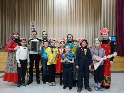 В ГДК имени Лябиба Айтуганова прошла зажигательная масленица для юных агрызцев