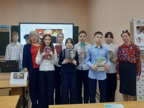 В школе №3 прошел урок, посвященный 100-летию со дня рождения Казбека Гиззатова