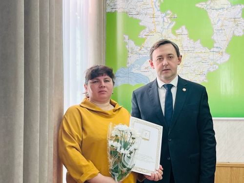 В администрации Агрызского района состоялось торжественное награждение работников ЖКХ и бытового обслуживания