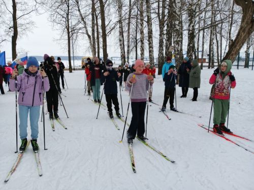 В Бимской школе прошли соревнования по биатлону в рамках проекта «80 шагов к Победе»