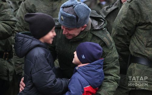 Новые меры поддержки: родственники раненых в СВО получат право на дополнительный отпуск