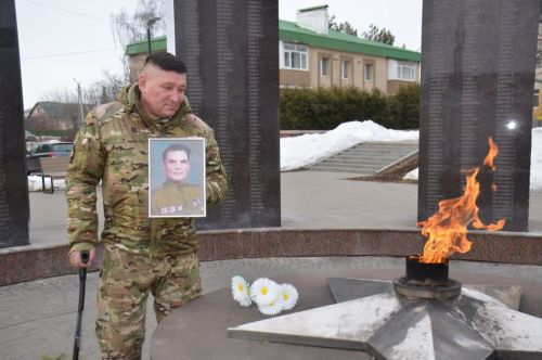 От деда-танкиста к сыну-артиллеристу: Героический путь ветерана Артема Мандиева через Чечню, Украину и боевое ранение