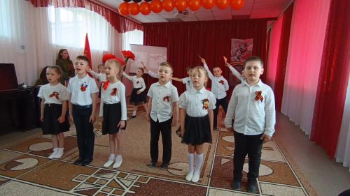 Вспоминая героев: В детском саду №9 состоялся концерт к 80-летию Победы
