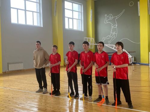 В Терсинском спорткомплексе прошла дружеская встреча по флорболу