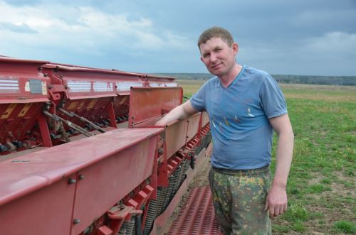 «С мечтой о родной земле»: история молодого фермера из Агрыза, покорившего 780 гектаров