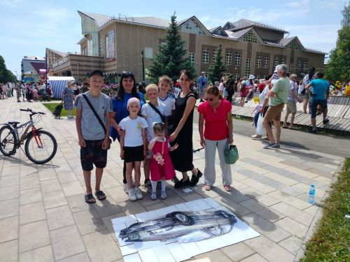 В День защиты детей юные жители города повторили ПДД
