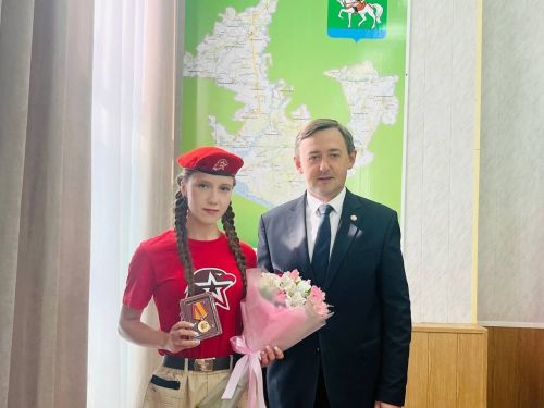 В администрации Агрызского района состоялась торжественная церемония награждения талантливых выпускников