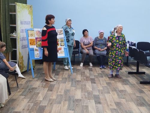 Салагыш мәдәният йортында “ Татар халык ашлары” дип аталган кичә оештырылган