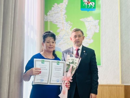 Район хакимиятендә бүләкләү тантанасы узды