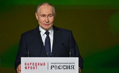 Альфия Когогина вручила предпринимателям учрежденные Президентом России награды «Всё для Победы!»