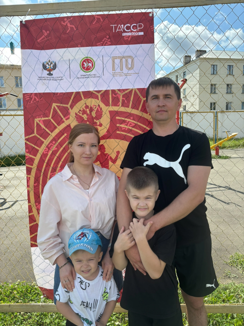 В Агрыхе проходит яркий праздник - День физкультурника