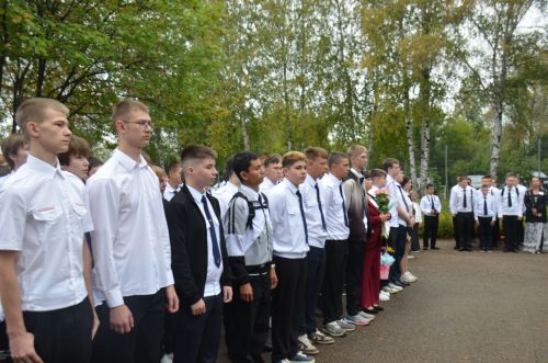 Яркий старт в обновленных стенах: День знаний в Агрызском филиале НКТИ