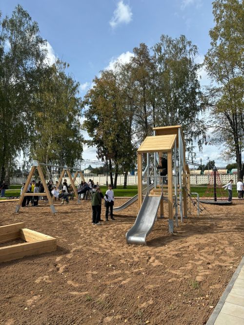 В Агрызе состоялось открытие нового парка по улице Вокзальной