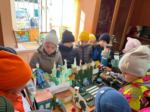 Дошколята Агрыза постигли секреты дорожной грамоты и познакомились с героями службы порядка