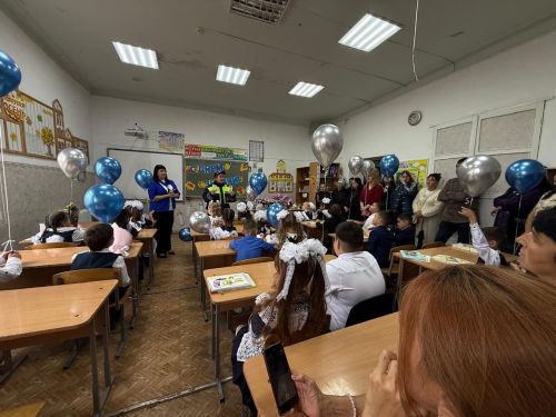 За безопасность на дороге: в гимназии №1 прошла профилактическая беседа с первоклассниками