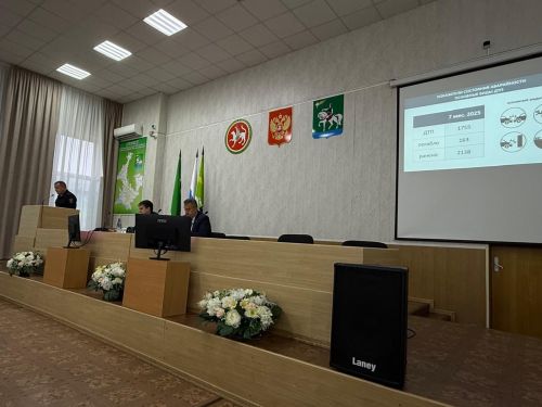 В Агрызе состоялось расширенное заседание комиссии по обеспечению безопасности дорожного движения