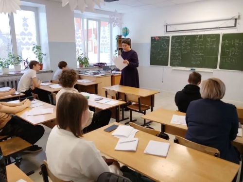 Очный формат: семинар с ведущими педагогами-наставниками республики по подготовке к ЕГЭ