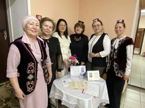 Үзәк китапханәдә Әнисә Каримова искә алганнар