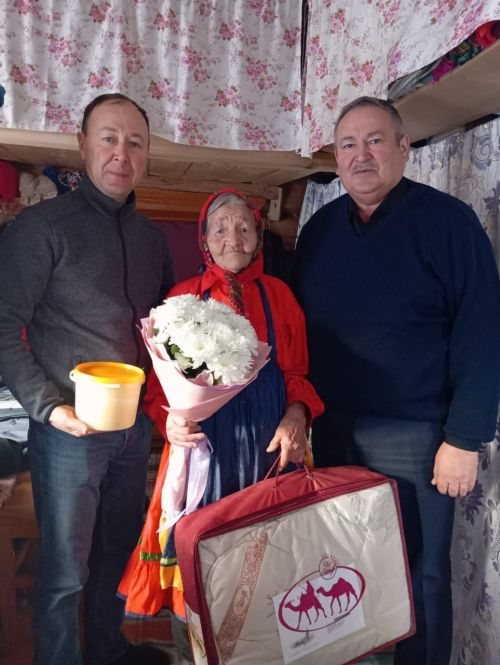 Бима авылының тыл һәм хезмәт ветераны туган көнен билгеләп үтә