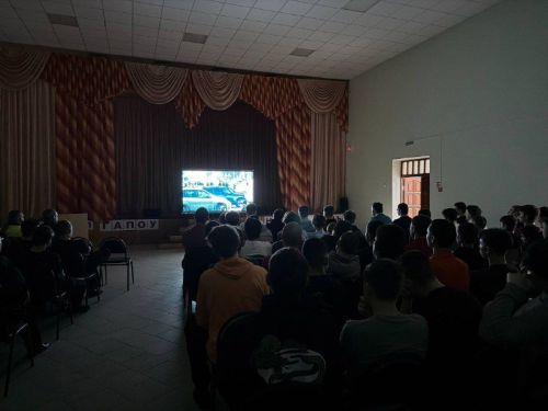 Сотрудники Госавтоинспекции провели профилактическую беседу для студентов в филиале Нижнекамского колледжа транспортной инфраструктуры
