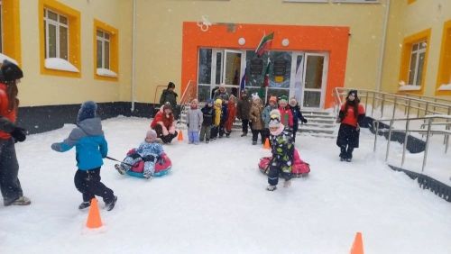В Агрызе отметили Международный день зимних спорта «Весёлыми стартами»