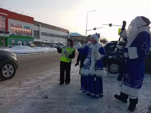В Агрызе прошла всероссийская акция «Полицейский Дед Мороз»