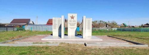 Девятерня авылында төзекләндерү дәвам итә