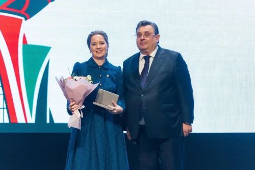 Начальник Управления ЗАГС Татарстана Эльвира Ахметова удостоена золотой медали Минюста России