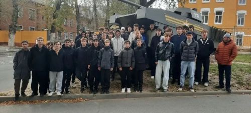 Школьники из Агрыза побывали в Казанском танковом училище