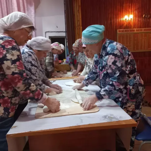 Кичкетаң волонтерлары махсус хәрби операция зонасындагы якташларга ярдәм итә
