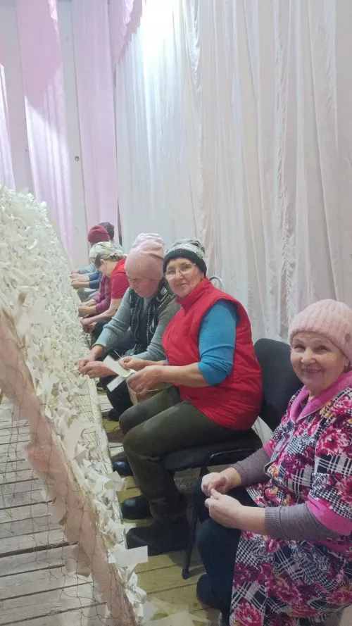 Кичкетаң волонтерлары махсус хәрби операция зонасындагы якташларга ярдәм итә