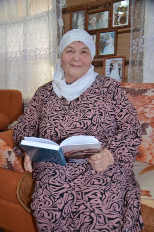 Бүген Халыкара туган тел көне