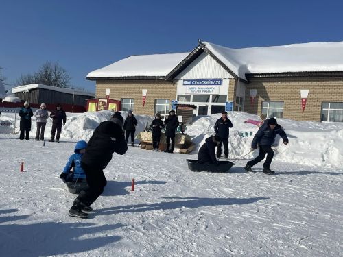В Пелемеше весело проводили Масленицу и сыграли в «Зарницу»