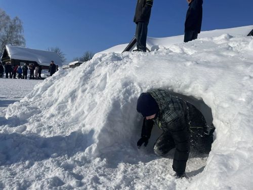 В Пелемеше весело проводили Масленицу и сыграли в «Зарницу»