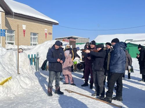 В Пелемеше весело проводили Масленицу и сыграли в «Зарницу»