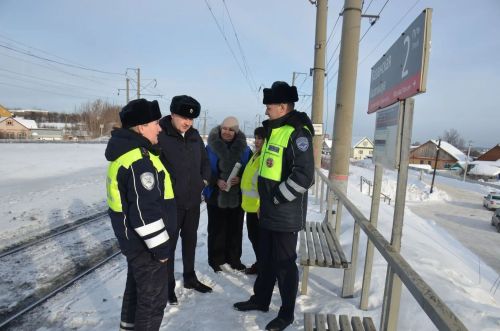 На железнодорожной остановке «Улица Казанская» участились случаи сбора подростков