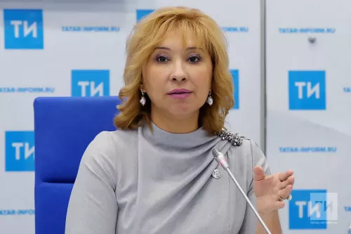Эльмира Зарипова ответит на вопросы о соцподдержке и рынке труда в прямом эфире