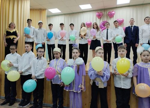 Салагыш мәдәният йортында ике бәйрәмне берләштерүче зур концерт узган