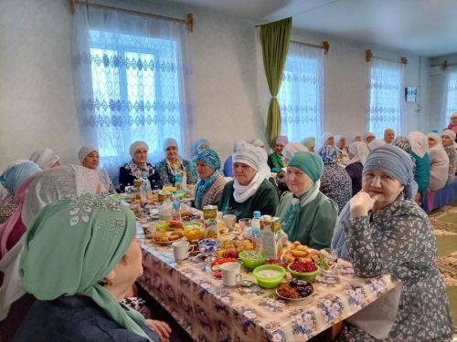 Исәнбай мәчетендә изге Рамазан аенда ифтар мәҗлесе узды