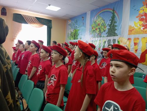 В Агрызе состоялась военно-спортивная игра «Юнармейские старты»