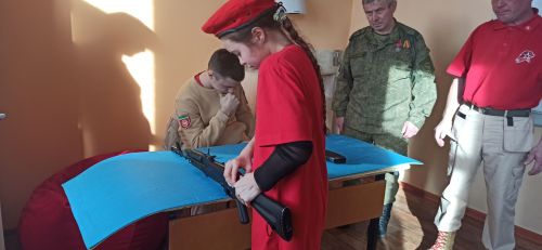 В Агрызе состоялась военно-спортивная игра «Юнармейские старты»