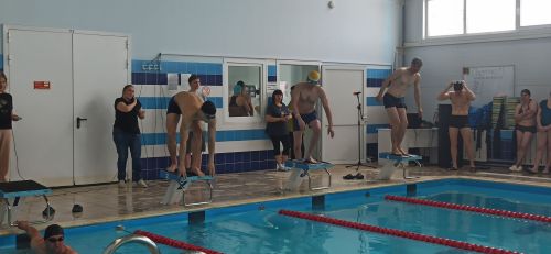 В спорткомплексе «Олимп» прошли соревнования по плаванию, посвящённые Году воинской и трудовой доблести