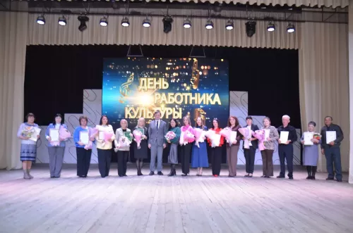 В Агрызском районе наградили работников культуры в честь профессионального праздника