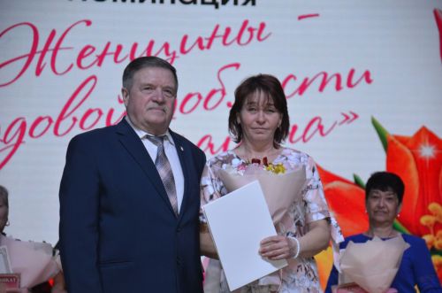 «Женщины трудовой доблести района»: в Агрызе чествовали активных тружениц